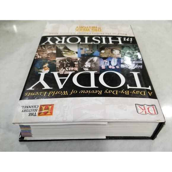 Today in history hardcover book 2003 - Picture 6 of 7